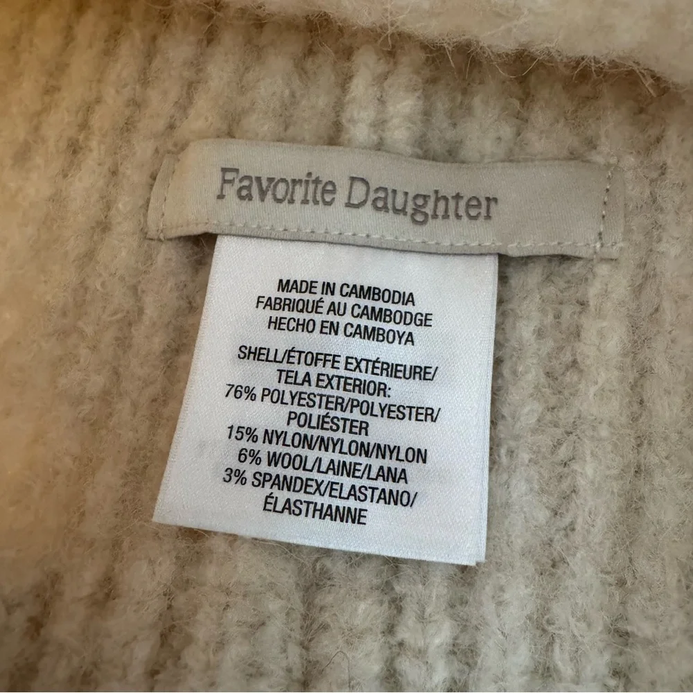 Favorite Daughter good used